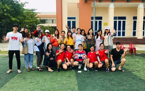 Chúc mừng đội bóng đá nữ Khoa Luật tiến vào vòng Tứ Kết hội thao mừng 20-11